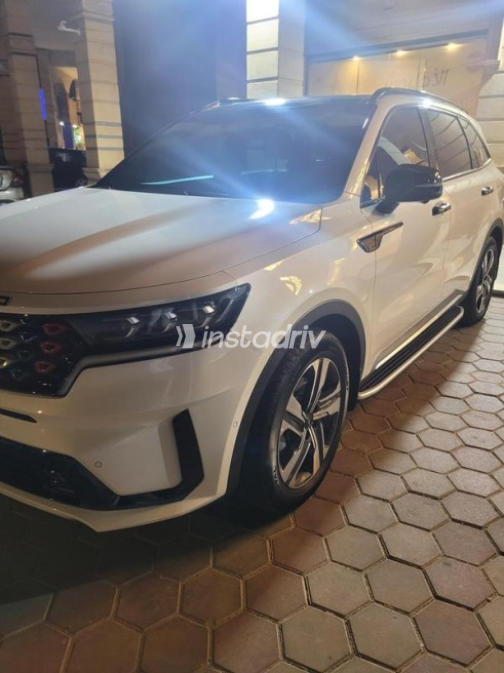 Kia Sorento 2023 White Automatic Used for Sale in Damietta - 2