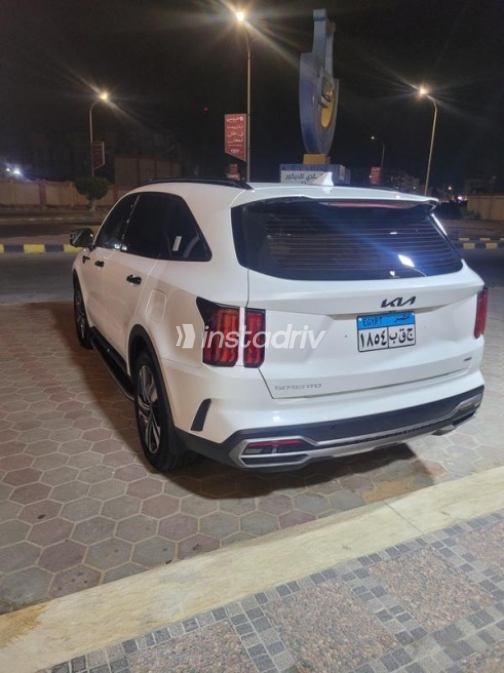 Kia Sorento 2023 White Automatic Used for Sale in Damietta - 4