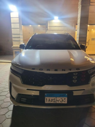 Kia Sorento 2023 White Automatic Used for Sale in Damietta