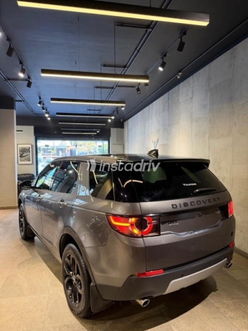 Land Rover Discovery sport 2017 Silver Automatic Used for Sale in Nasr city - 4
