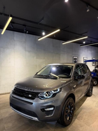 Land Rover Discovery sport 2017 Silver Automatic Used for Sale in Nasr city