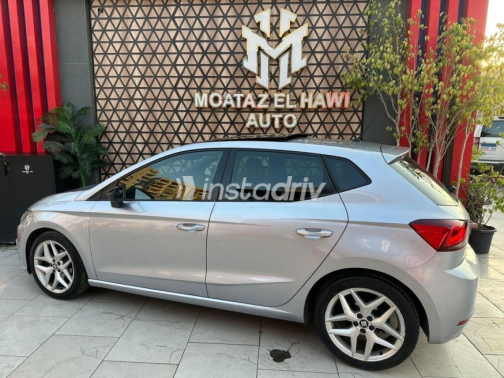Seat Ibiza 2020 Silver Automatic Used for Sale in Cairo - 6