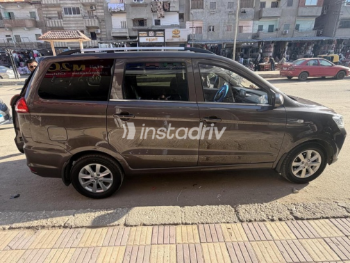 DFSK 330S 2022 White Manual Used for Sale in Greater Cairo ( Cairo + Giza) - 5