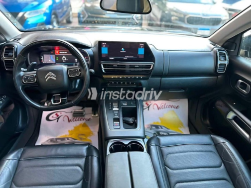 سيتروين C5 2023 أزرق غامق أوتوماتيك مستعملة للبيع في الفيوم - 8