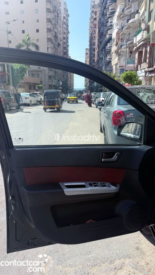 هيونداي جيتز 2011 أسود أوتوماتيك مستعملة للبيع في الإسكندرية - 8