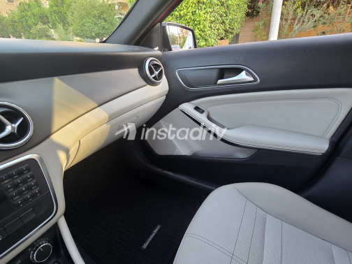 مرسيدس GLA 200 2015 أحمر أوتوماتيك مستعملة للبيع في الجيزة - 10