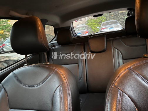 Renault Duster 2018 Blue Automatic Used for Sale in Madinaty - 7