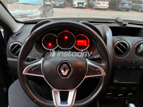 Renault Duster 2018 Blue Automatic Used for Sale in Madinaty - 9