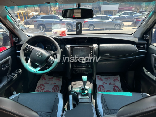 Toyota Fortuner 2023 Black Automatic Used for Sale in Cairo - 2