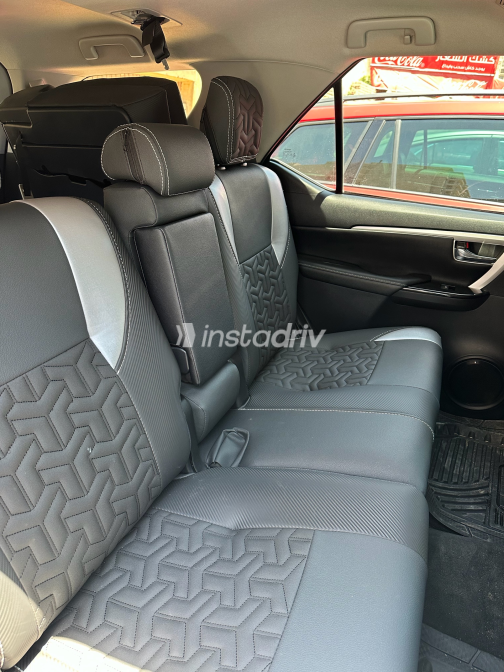 Toyota Fortuner 2023 Black Automatic Used for Sale in Cairo - 7