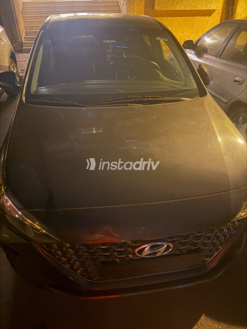 Hyundai Accent HCI 2021 Gray Automatic Used for Sale in Madinaty - 3