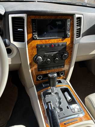 Jeep Grand Cherokee 2009 White Automatic Used for Sale in Cairo