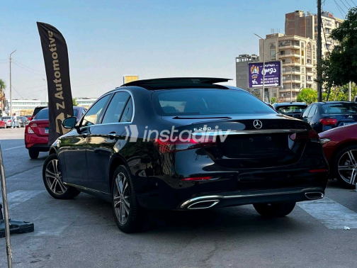 Mercedes E 200 2021 Black Automatic Used for Sale in Heliopolis - 1