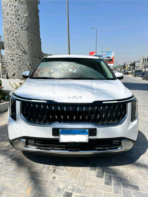 Kia Carnival 2026 White Automatic Used for Sale in Giza - 6