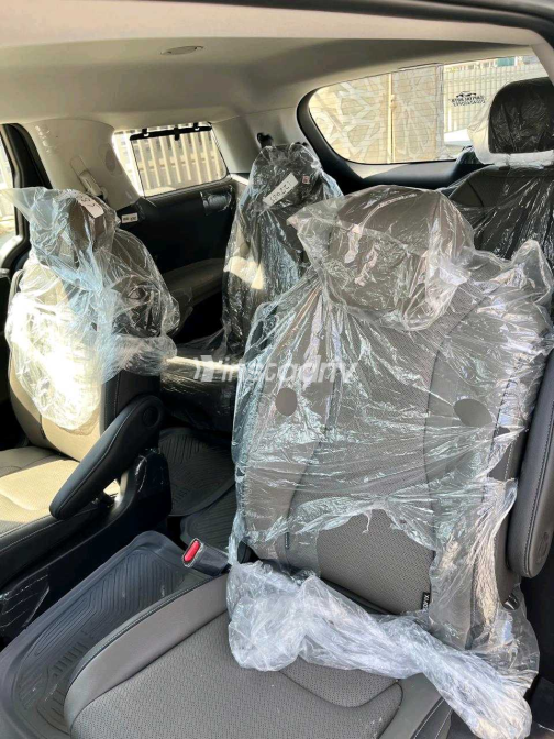 Kia Carnival 2026 White Automatic Used for Sale in Giza - 8