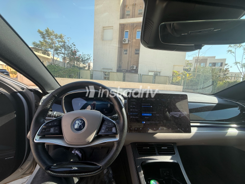 Byd Han 2024 White Automatic Used for Sale in Giza - 8