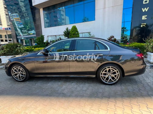 Mercedes E 300 2021 Dark Gray Automatic Used for Sale in Alexandria - 5