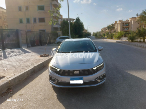 فيات تيبو 2025 فضي يدوي مستعملة للبيع في الجيزة - 8