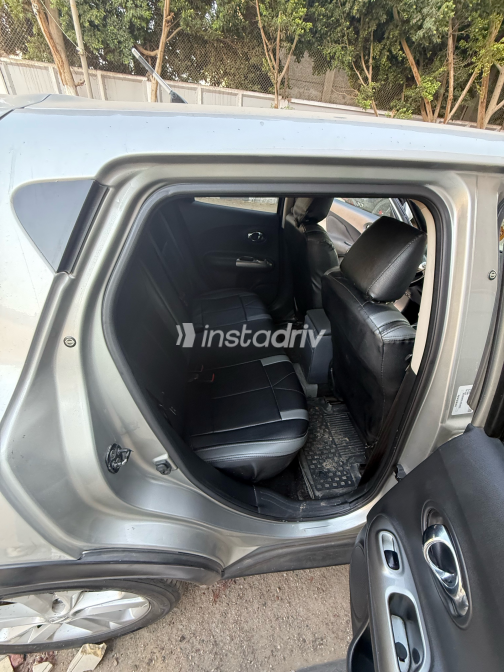 Nissan Juke 2012 Silver Automatic Used for Sale in Cairo - 2