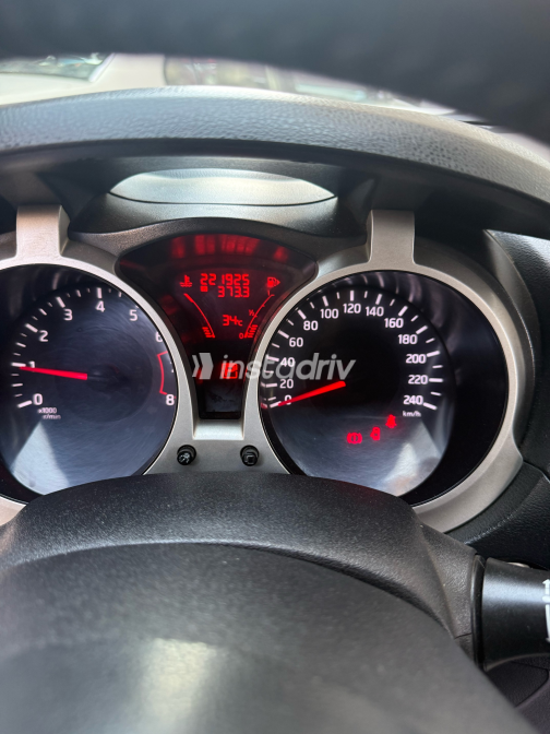 Nissan Juke 2012 Silver Automatic Used for Sale in Cairo - 8