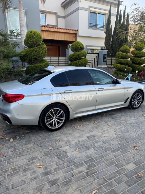 BMW 530 2019 Silver Automatic Used for Sale in Cairo - 4