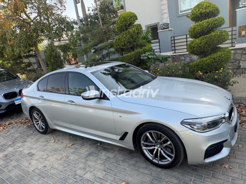 BMW 530 2019 Silver Automatic Used for Sale in Cairo - 9