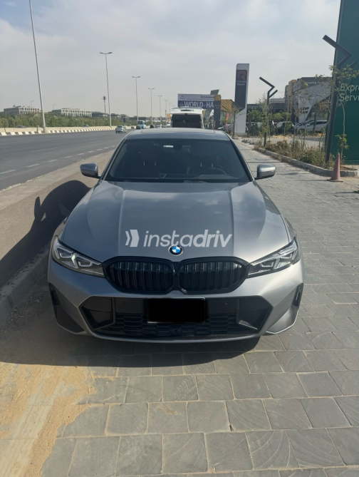 BMW 320 2024 Gray Automatic Used for Sale in Cairo - 4