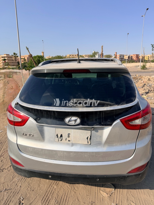 هيونداي IX 35 2015 فضي أوتوماتيك مستعملة للبيع في الجيزة - 5