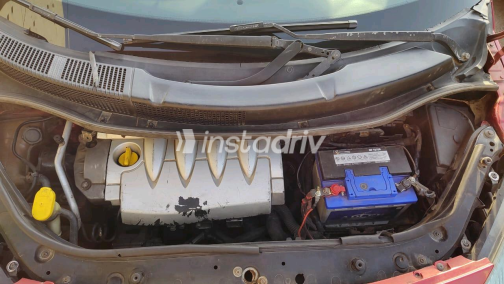 رينو سينيك 2006 أبيض أوتوماتيك مستعملة للبيع في البحر الأحمر - 3