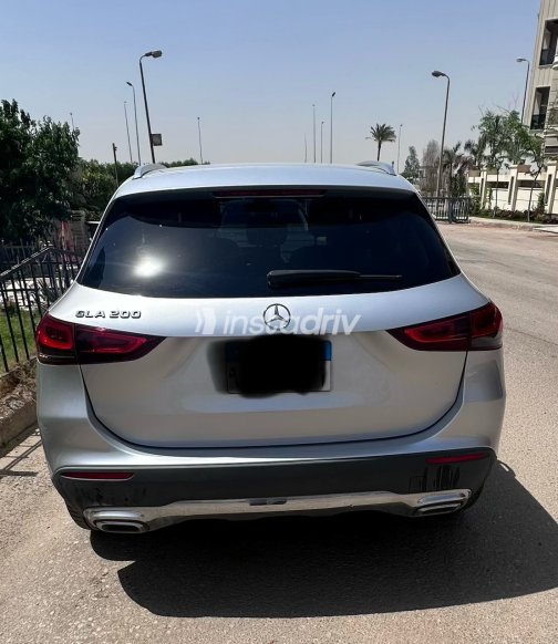 Mercedes GLA 200 2021 Silver Automatic Used for Sale in Cairo - 3