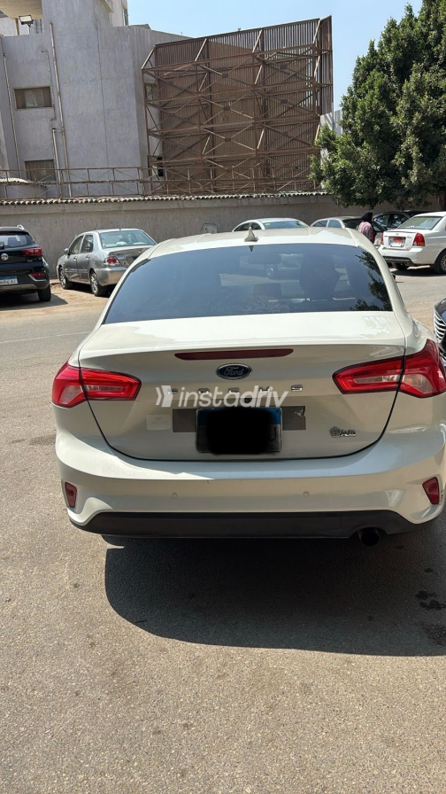 Ford Focus 2022 White Automatic Used for Sale in Giza - 6