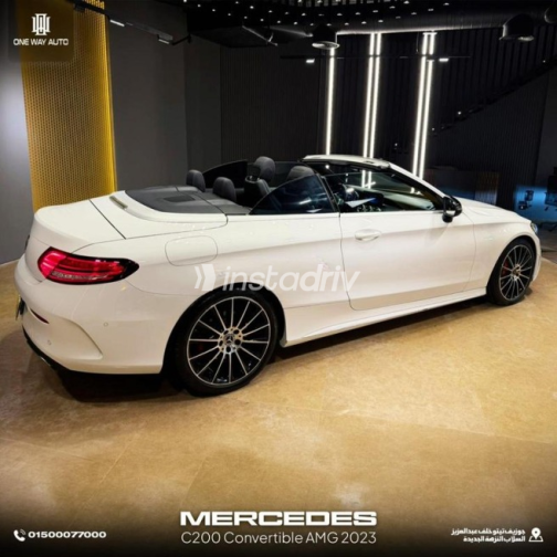 Mercedes C 200 2023 White Automatic Used for Sale in Cairo - 9