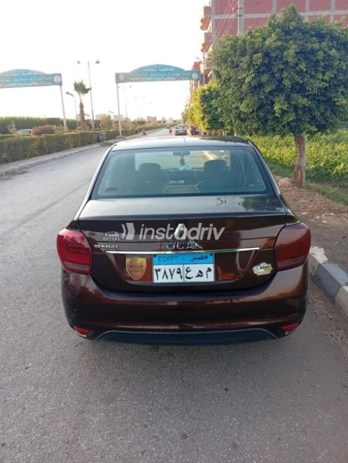 Renault Logan 2018 White Manual Used for Sale in Greater Cairo ( Cairo + Giza) - 4