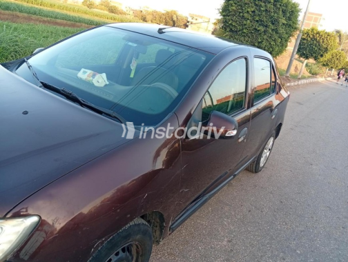 Renault Logan 2018 White Manual Used for Sale in Greater Cairo ( Cairo + Giza) - 5