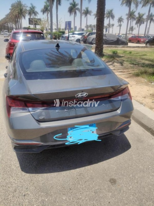 Hyundai Elantra CN7 2021 Silver Automatic Used for Sale in Greater Cairo ( Cairo + Giza) - 3
