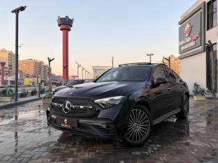 مرسيدس GLC300  إيه إم جي 2025 أسود أوتوماتيك مستعملة للبيع في القاهرة