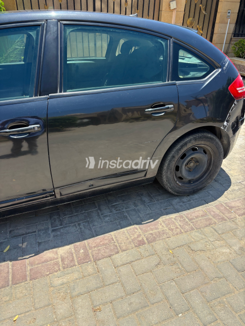 Citroën C4 2007 Black Automatic Used for Sale in Cairo - 4