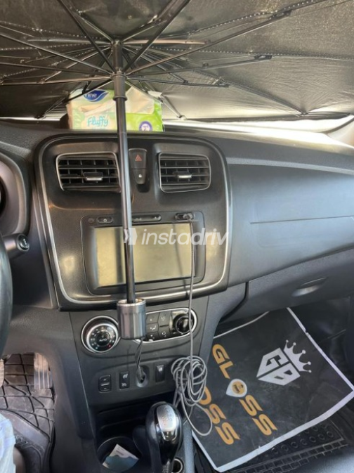 Renault Logan 2020 White Automatic Used for Sale in Greater Cairo ( Cairo + Giza) - 5