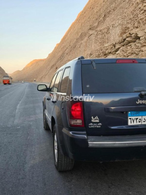 Jeep Grand Cherokee 2010 Dark Blue Automatic Used for Sale in Badr City - 1