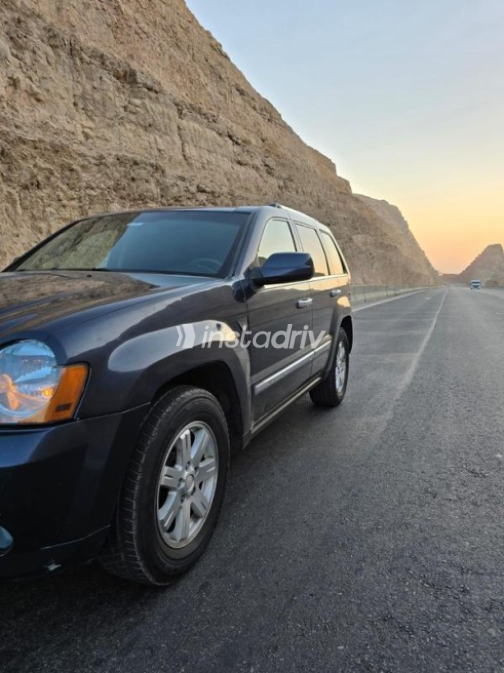 Jeep Grand Cherokee 2010 Dark Blue Automatic Used for Sale in Badr City - 3