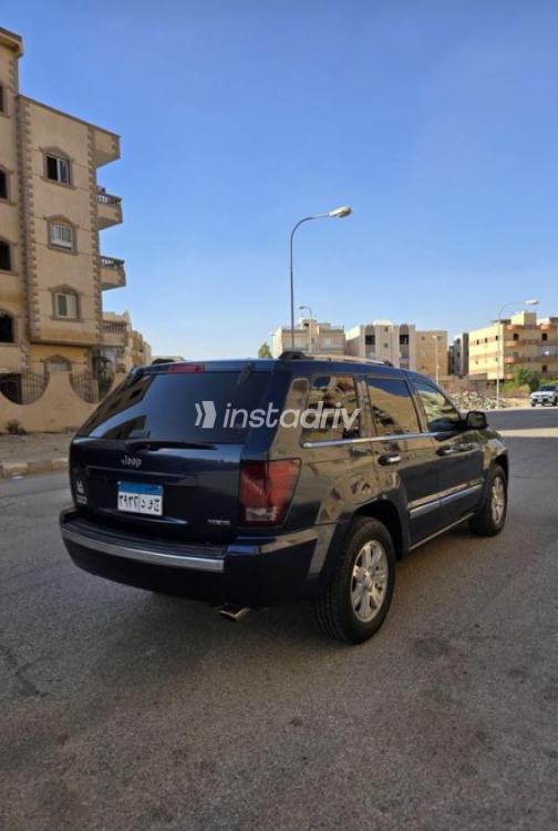 Jeep Grand Cherokee 2010 Dark Blue Automatic Used for Sale in Badr City - 8