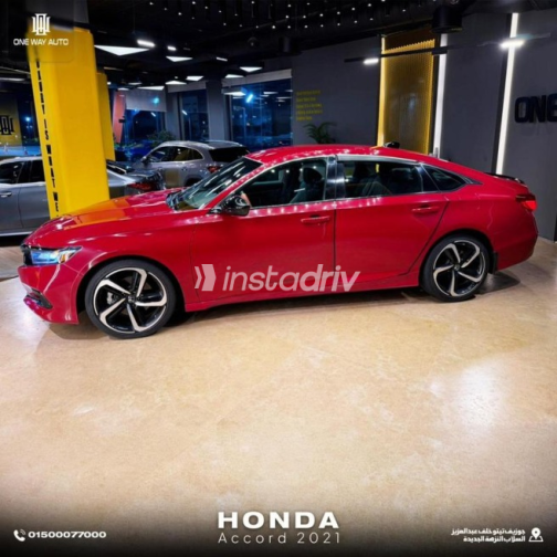 Honda Accord 2021 Red Automatic Used for Sale in Nasr city - 6