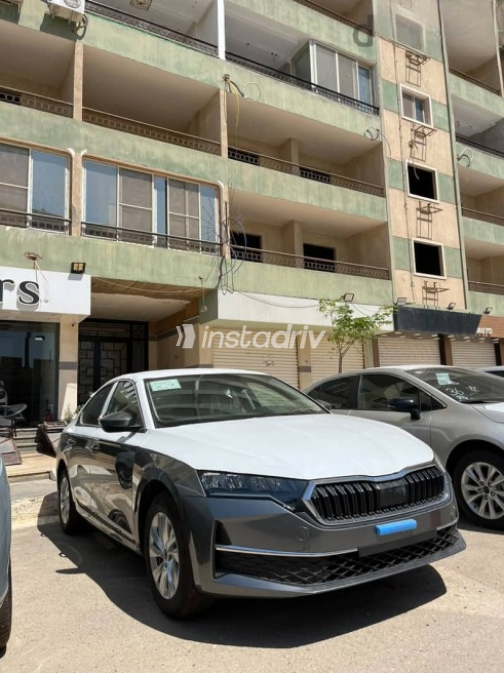سكودا اوكتافيا 2026 رمادي أوتوماتيك جديدة للبيع في القاهرة - 2