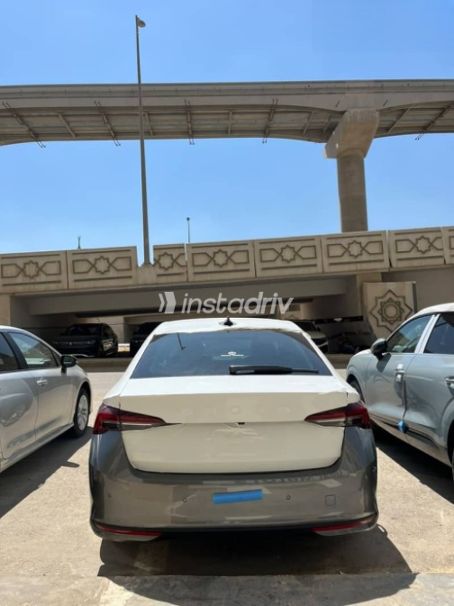 سكودا اوكتافيا 2026 رمادي أوتوماتيك جديدة للبيع في القاهرة - 3