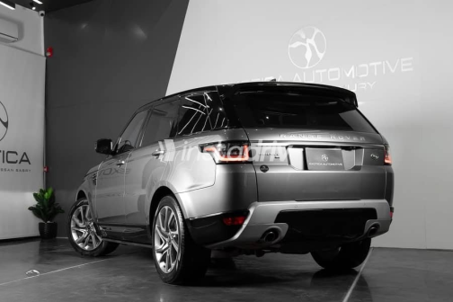 Land Rover Range Rover Sport 2020 Gray Automatic Used for Sale in Cairo - 4