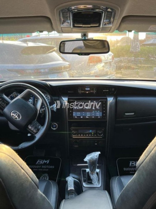 Toyota Fortuner 2023 Black Automatic Used for Sale in Sheikh Zayed City - 3