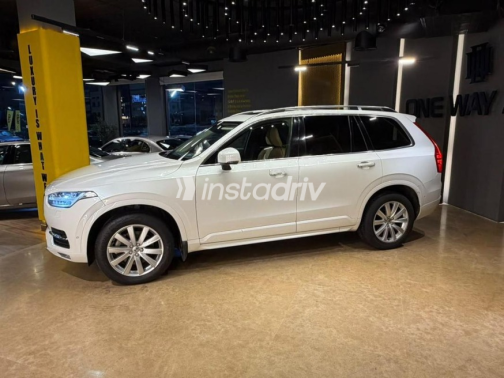فولفو XC90 2016 أبيض أوتوماتيك مستعملة للبيع في القاهرة - 4