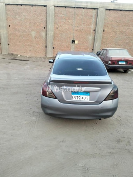 Nissan Sunny 2015 Green Automatic Used for Sale in Qalyub - 2
