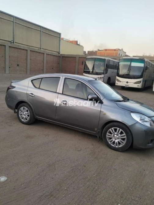 Nissan Sunny 2015 Green Automatic Used for Sale in Qalyub - 4