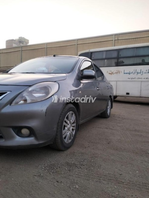Nissan Sunny 2015 Green Automatic Used for Sale in Qalyub - 8